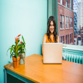 Gezond werken achter de computer? Creeër een fijne, ergonomische werkplek