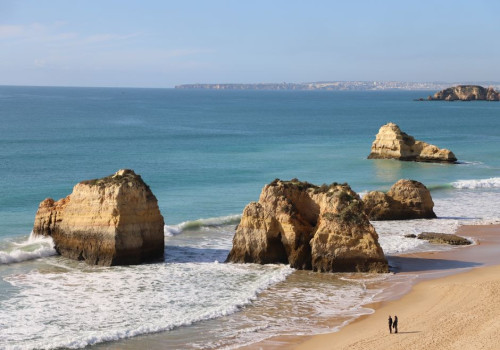 Praia da Rocha Algarve: hotels, boulevard, reistijd en de route vanaf Faro