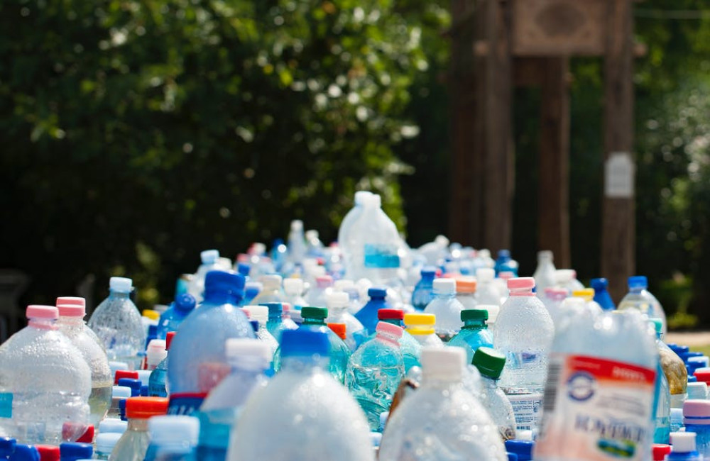 Waarom zijn microplastics gevaarlijk voor je gezondheid en het milieu?